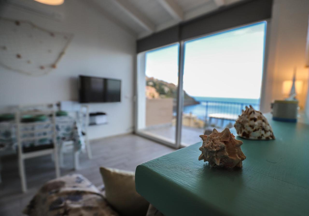 カステルサルドBarbara'S House - Sardiniaアパートメント エクステリア 写真